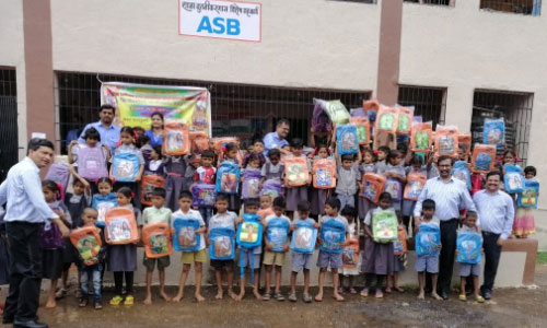 校舎をリノベーション2