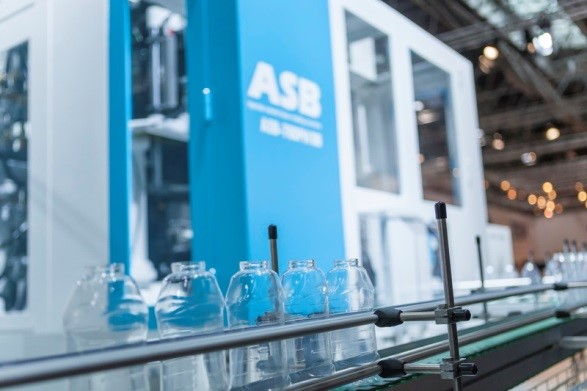 ASB-70DPH/DBで成形実演した500ml 耐熱ケチャップ容器